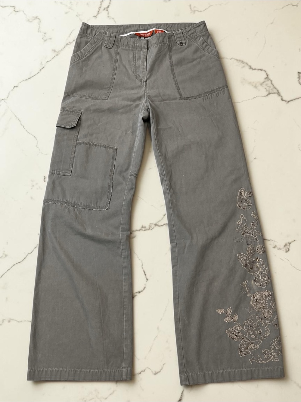 Y2K Point Zero Olive Gray Cargo Pants with Embroidered floral design Sz 5